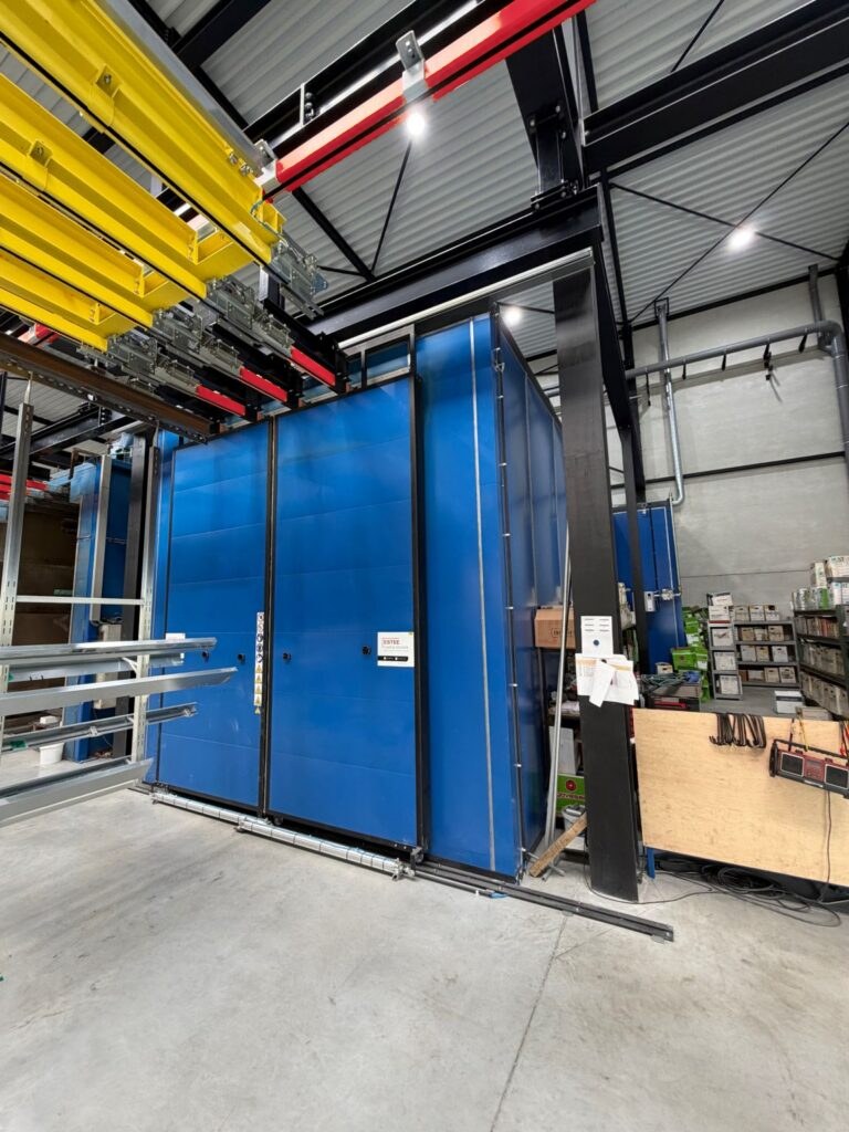 Poederlakcabine met horizontale afzuiging bij SaBimetal